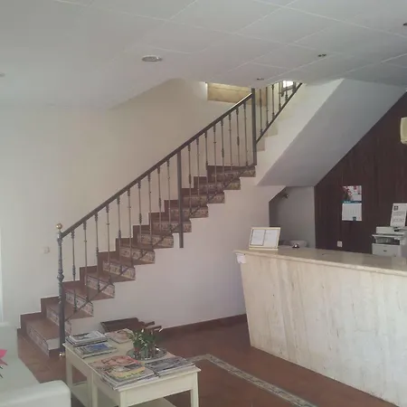 Maria Hotel *